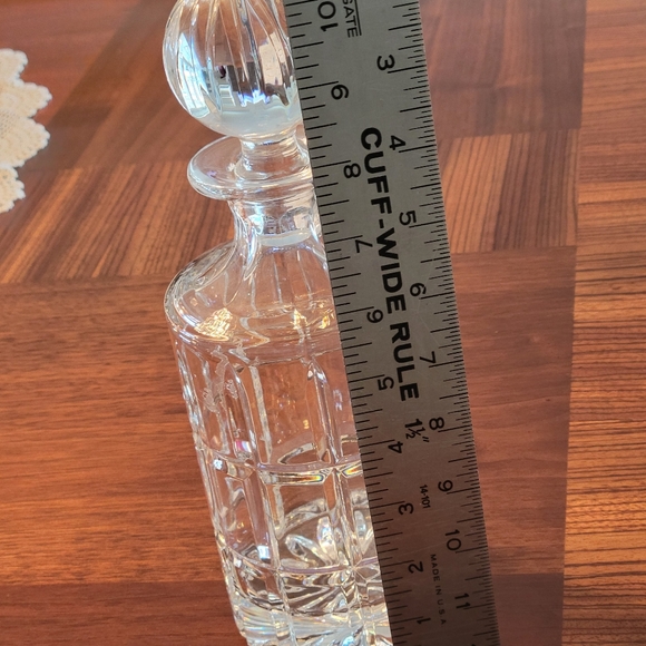 VINTAGE HAVY CRYSTAL LIQUOR DECANTER. - Picture 6 of 8